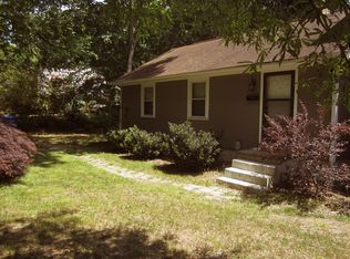 410 Knolls St, Chapel Hill, NC 27516