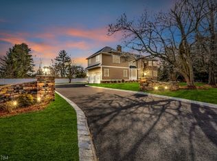 68 Washington Valley Rd, Warren, NJ 07059