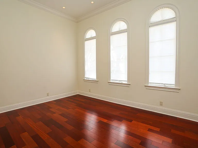 823 Cassena Rd — Photo 44