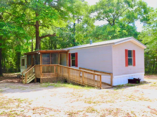 1706 Pickens Cir, Baker, FL 32531