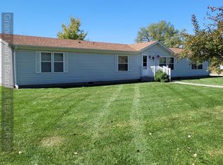 339 N 11th St, Loup City, NE 68853