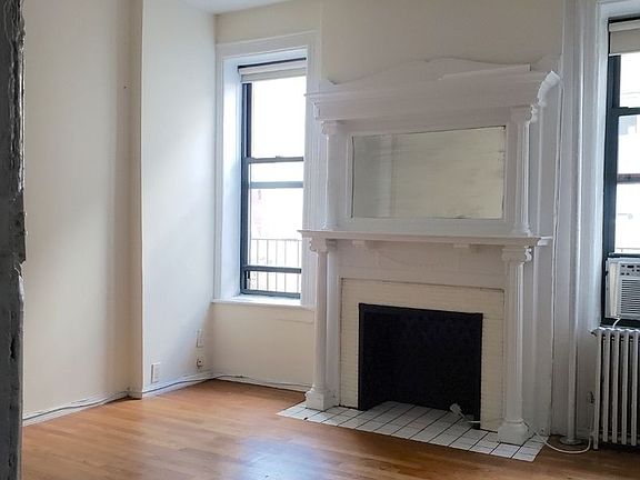 3rd image of 66 W 9th St APT 63