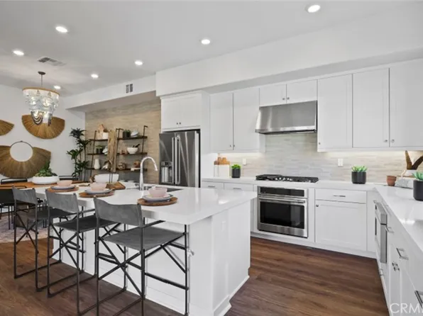 338 Mullberry Pl, Montebello, CA 90640