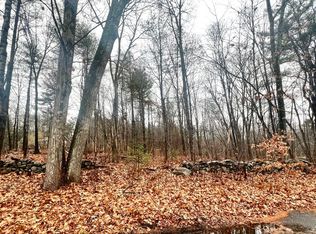 11 Lovett Rd, Oxford, MA 01540