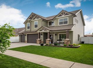 8511 N Courcelles Pkwy, Hayden Lake, ID 83835