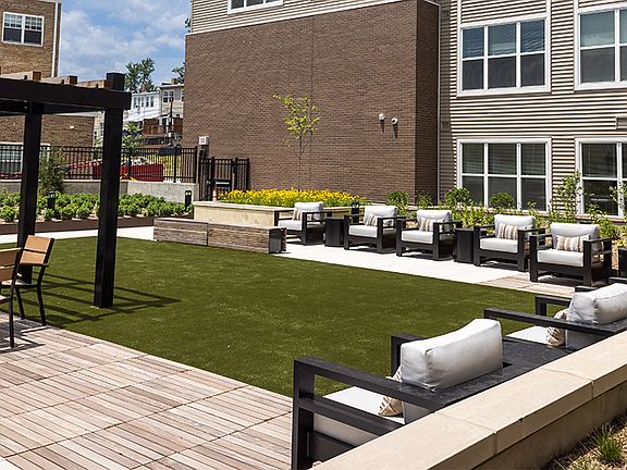 5th image of 1001 Spring Rd NW #D462a6fa7