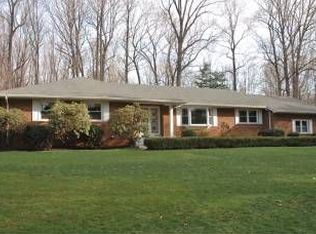 2806 Chariton St, Oakton, VA 22124