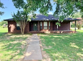 900 Gregory Ave, Pocola, OK 74902