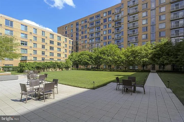 475 K St NW #1022 — Photo 25