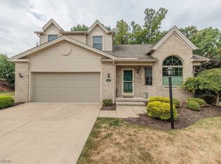 8295 Claridge Ct, North Royalton, OH 44133