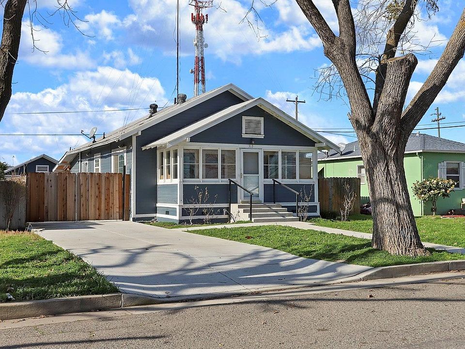 2nd image of 313 2nd St