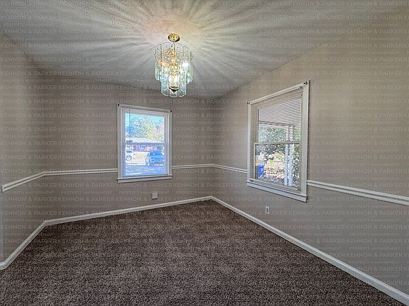 Dining Room 11'8x10'3