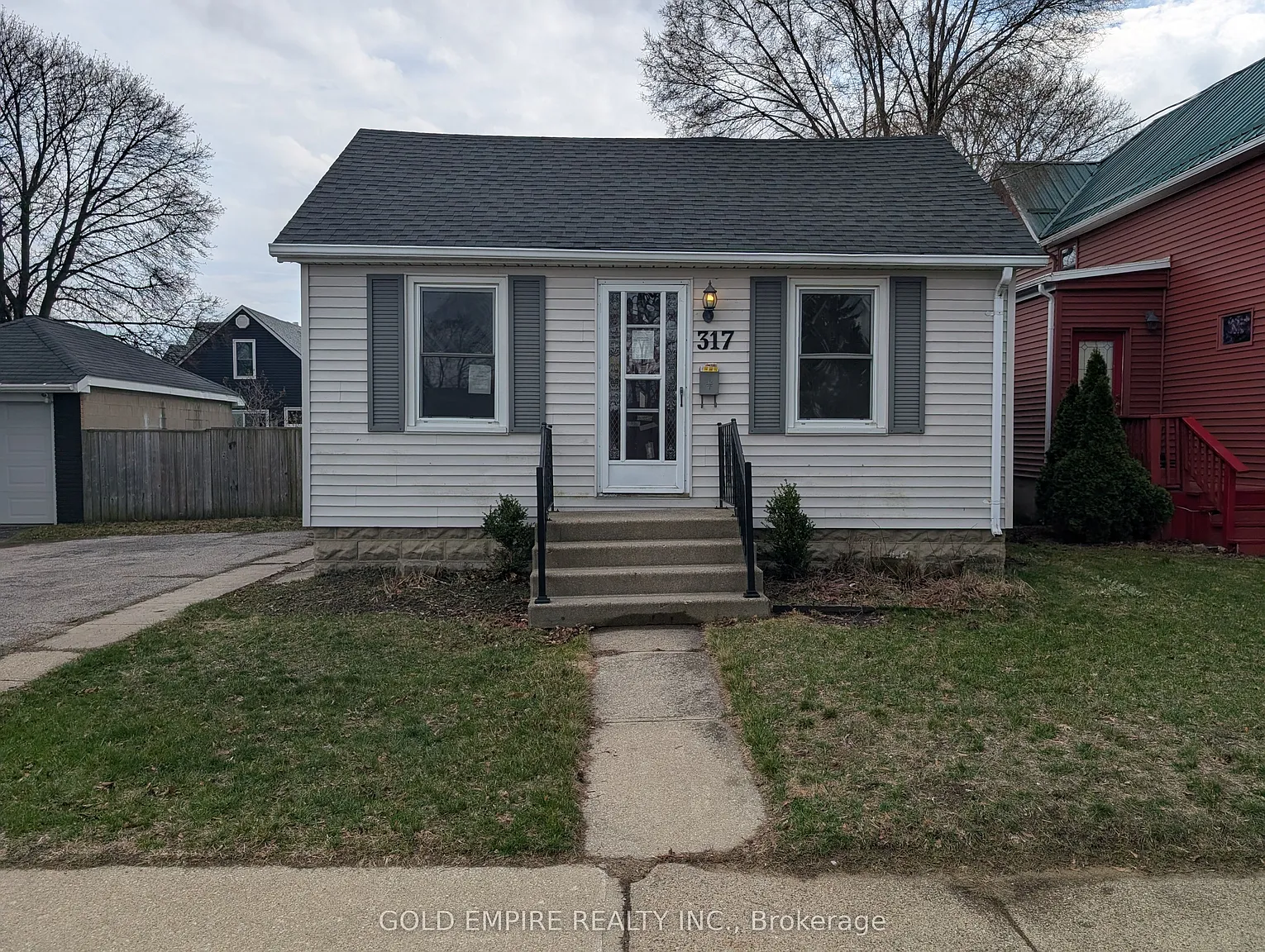 317 Maxwell St photo 1