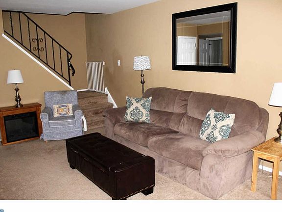 3rd image of 5200 Hilltop Dr #458