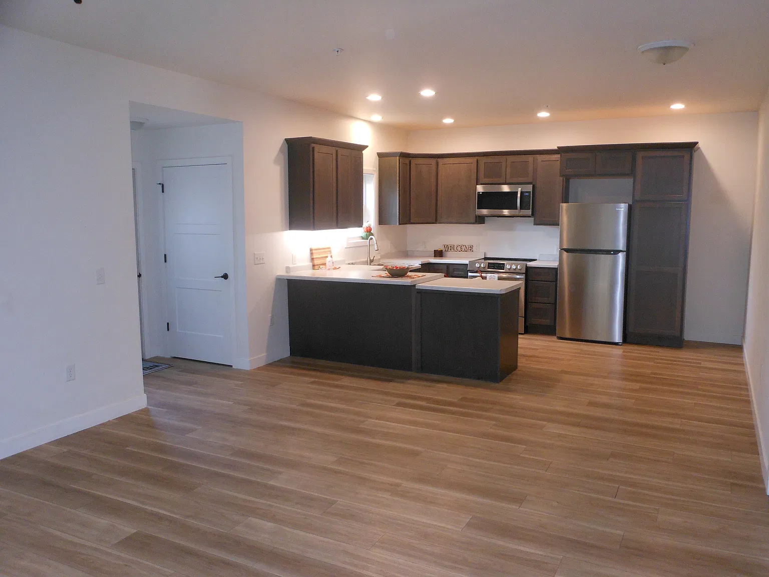 2 bed, 1180 sqft, $1,650 — Photo 4