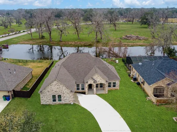 2291 Riverside Dr, West Columbia, TX 77486