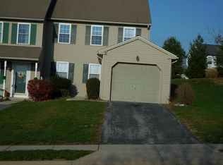 528 Wood Duck Dr, Manheim, PA 17545