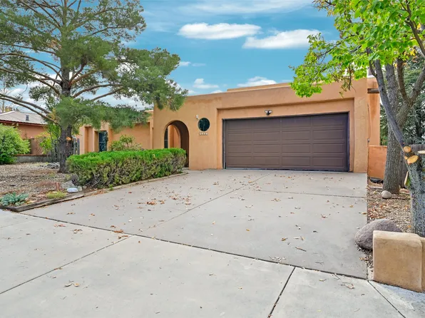 2157 Candelero St, Santa Fe, NM 87505