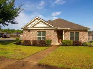 10535 Shetland Dr, Daphne, AL 36527