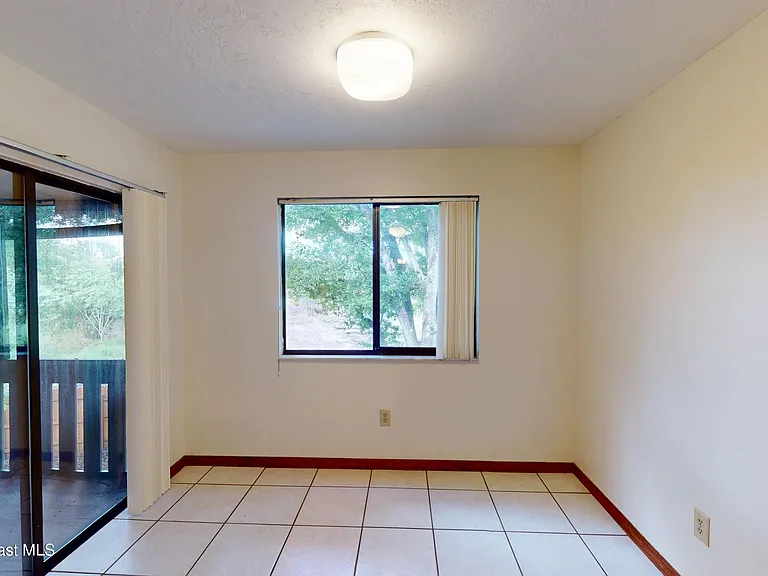 9017 Manchester Ln #21E — Photo 10