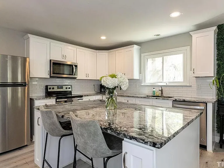 2504 Evers Dr — Photo 1