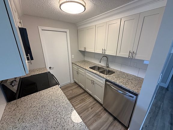 5th image of 4933 Elkner St #4933