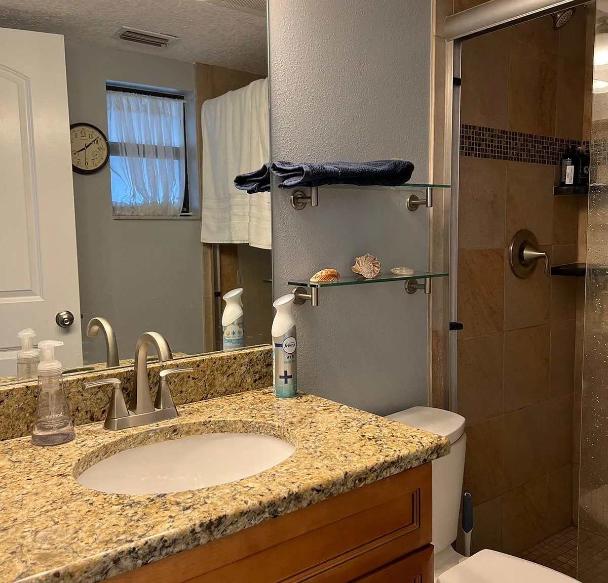 2 bed, 1350 sqft, $2,600 — Photo 3
