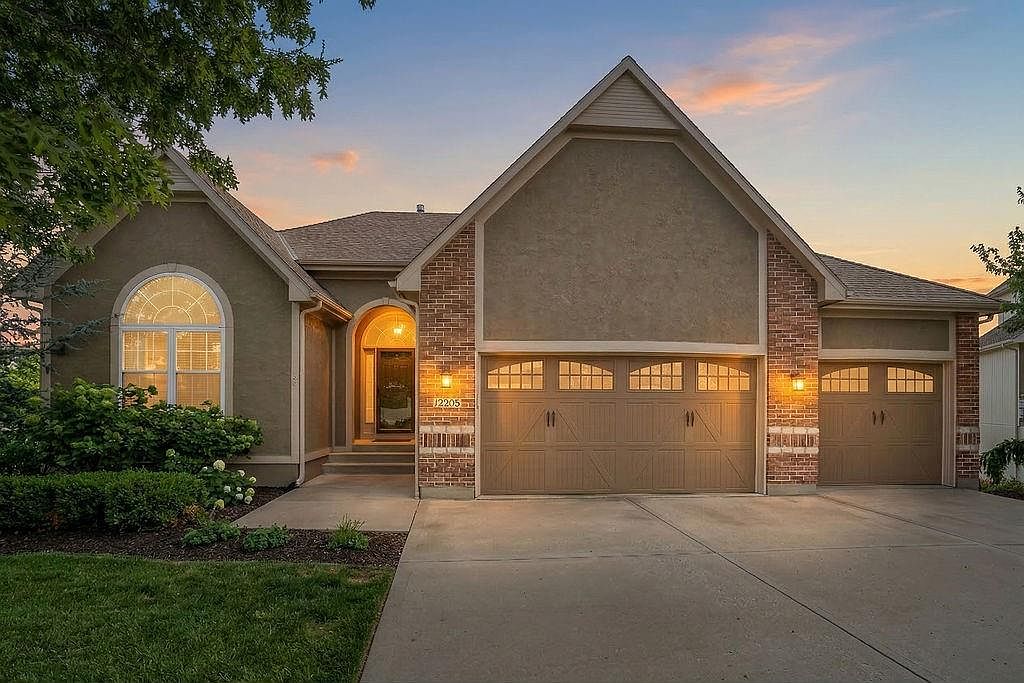 1205 Richards Cir