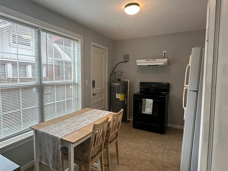 4302 Polk St #2 — Photo 5