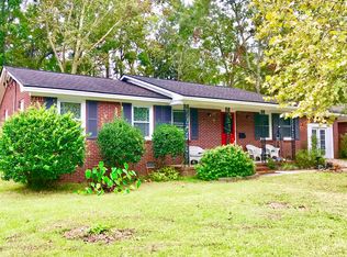 1247 Woodside Dr, Hanahan, SC 29410