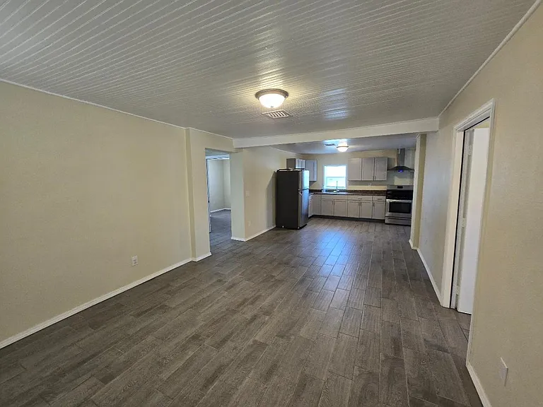3220 Tularosa Ave #2 — Photo 13
