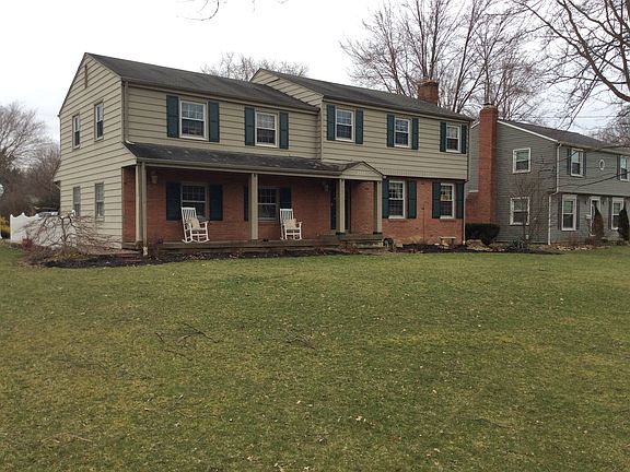 2nd image of 2819 Coblentz Dr