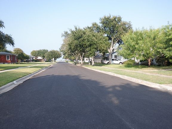 5th image of 3137 Crestwater Dr