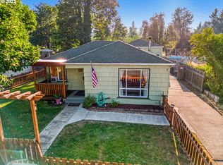 1205 S 6th St, Cottage Grove, OR 97424