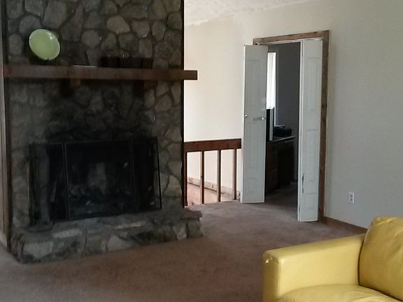 4th image of 114 Bramble Oak Dr