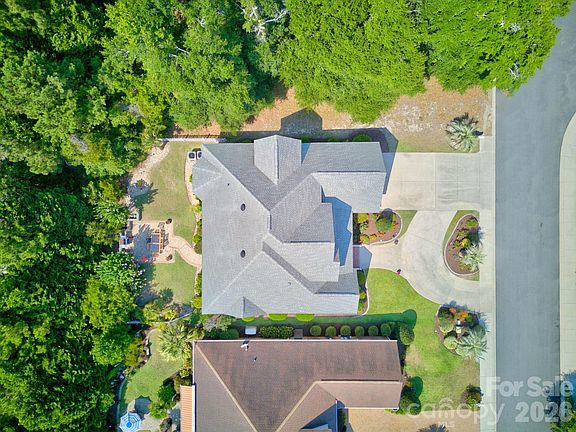 3rd image of 504 Sea Vista Ln #139