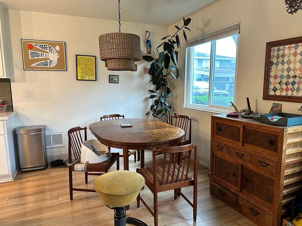 5473 Tradewinds Walkway