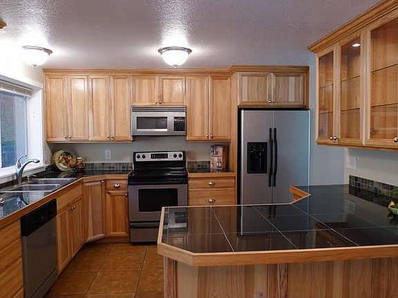 3rd image of 8106 181st Ave E
