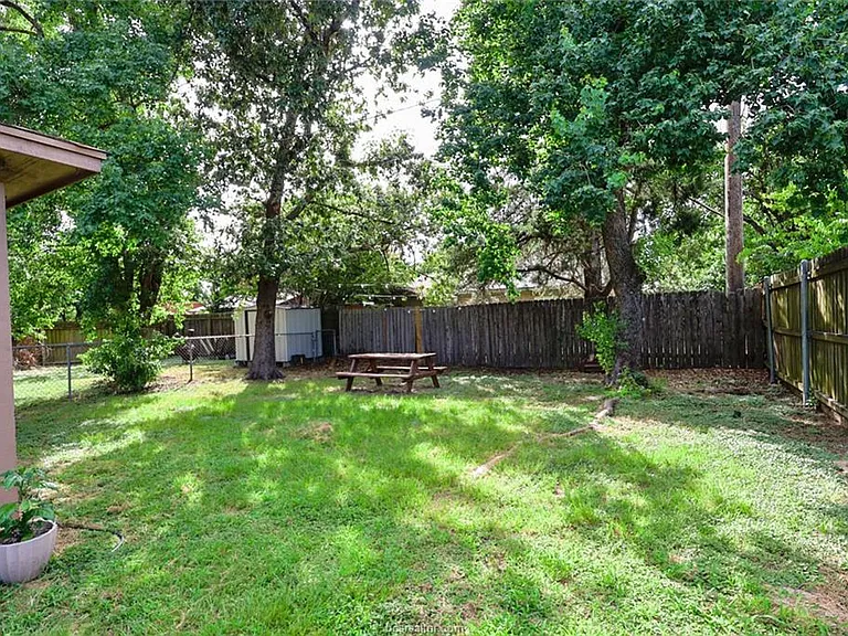 617 San Benito Ct — Photo 12