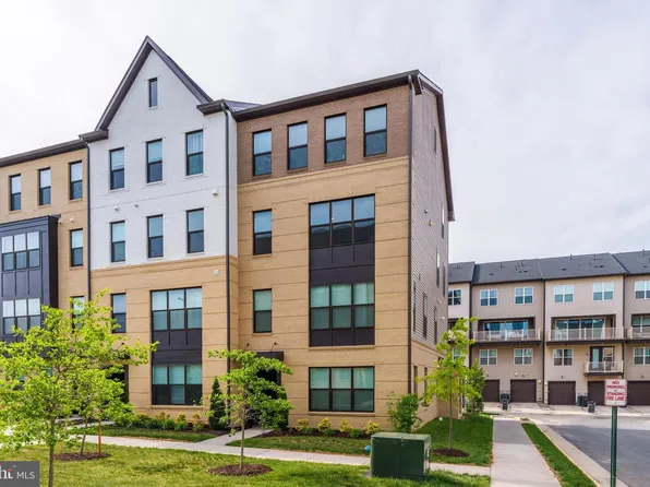 4902 Longmire Way Unit 24, Chantilly, VA 20151