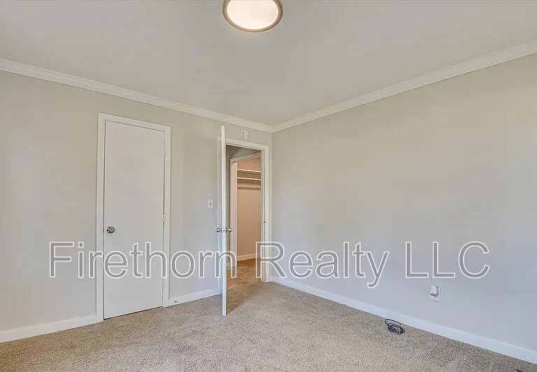 2349 Henry Cir — Photo 31