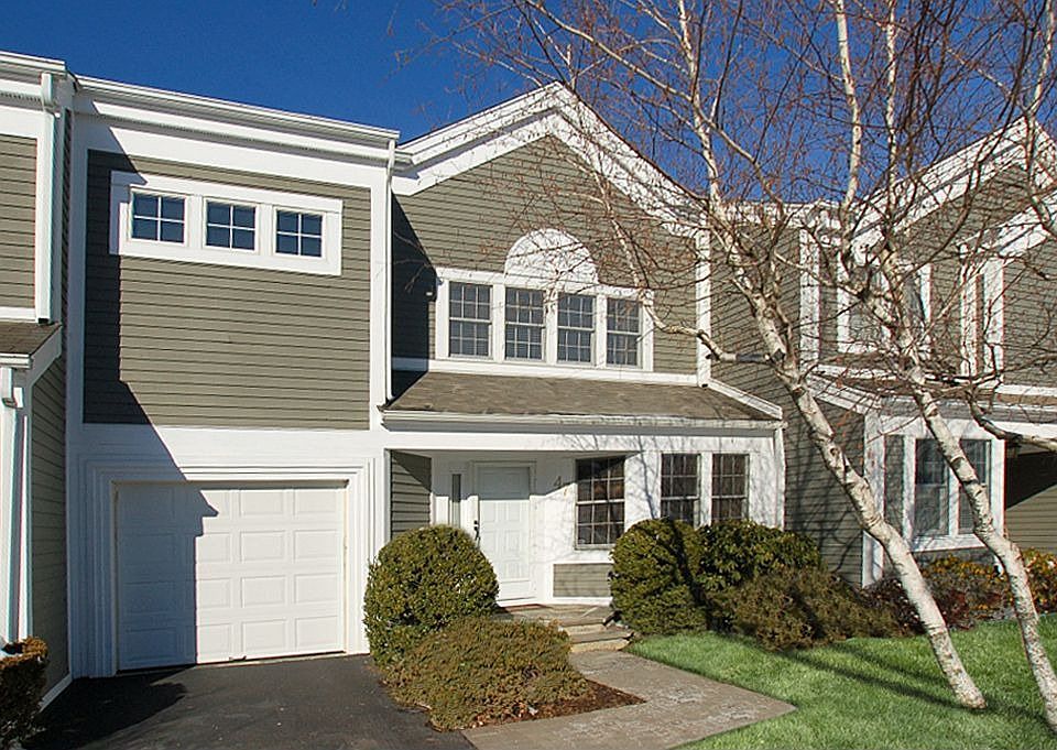 Gedney Commons Townhouse