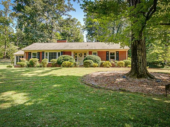 2nd image of 802 Woodland Ave