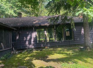 2181 Chestnut Rd, Seven Hills, OH 44131