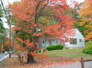 693 East St, Tewksbury, MA 01876