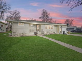 2131 Westfield Ave, Minot, ND 58701