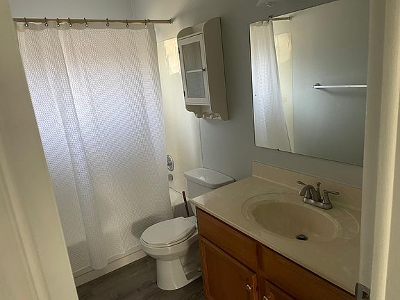 3rd image of 440 Gardner St