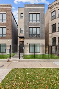 4932 S Champlain Ave, Chicago, IL, 60615