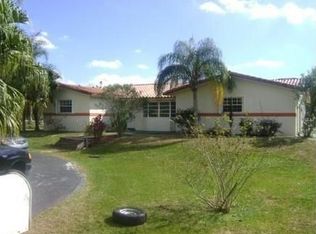 11850 NW 2nd St, Plantation, FL 33325