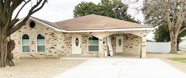 1st image of 2701 Taft Park